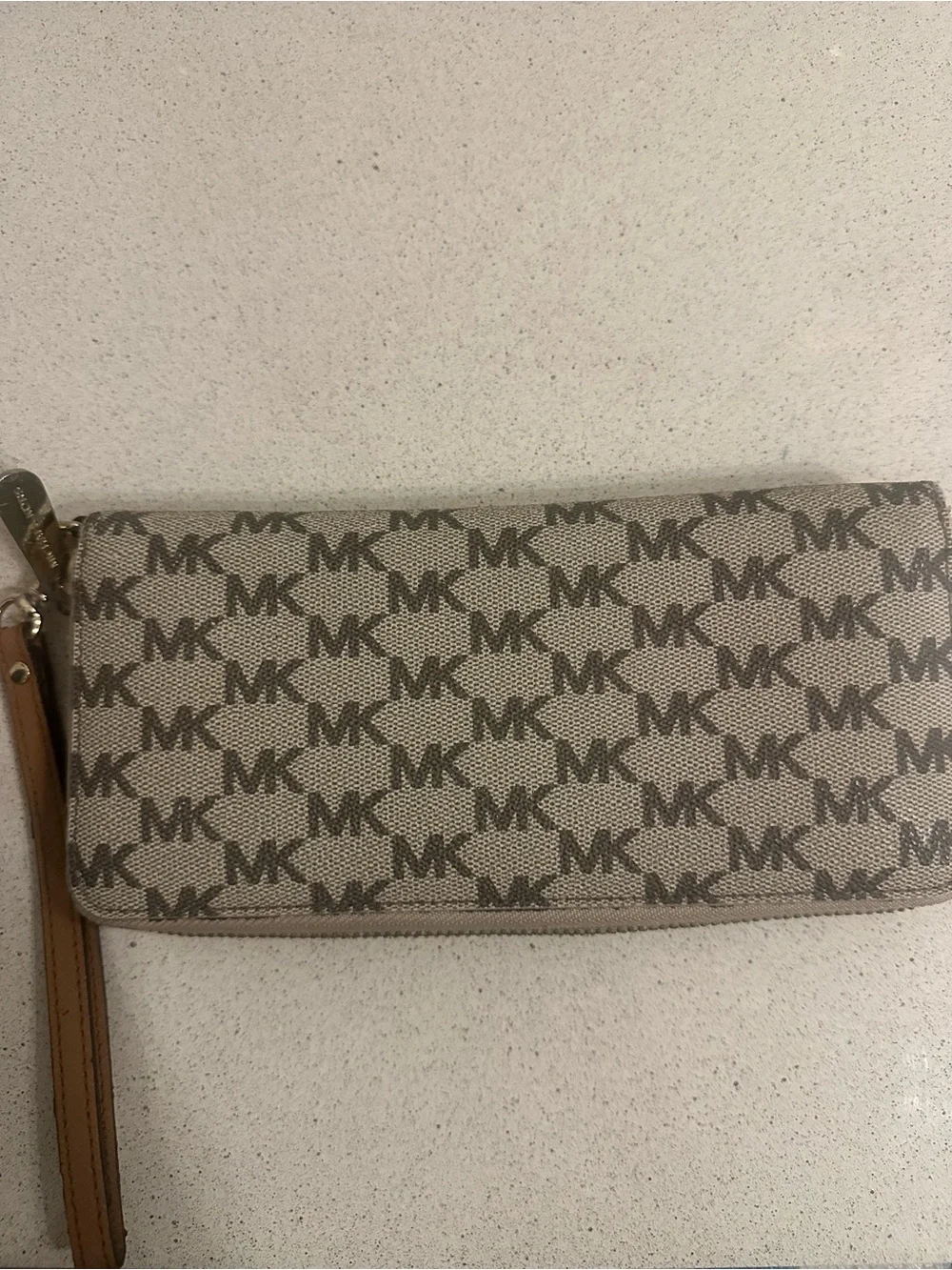 Michael Kors Signature MK Zip-Around Wristlet Wallet – Brown/Tan
